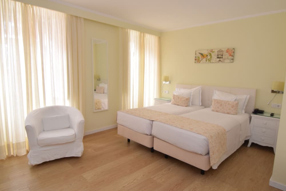 Superior Double or Twin Room - Photo 5