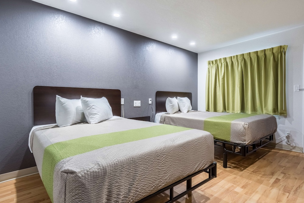 Deluxe Room, 2 Double Beds, Non Smoking, Kitchenette photo 3