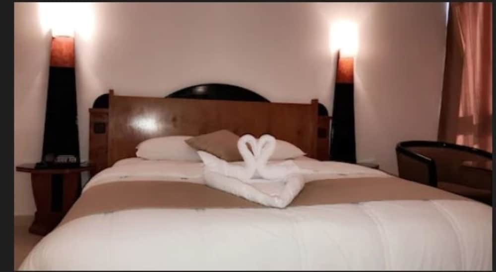 Suite, 1 Double Bed photo 2