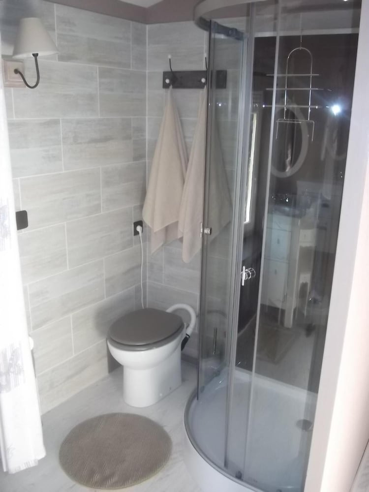 Classic Room, 1 Double Bed, Mountain View - Photo 11
