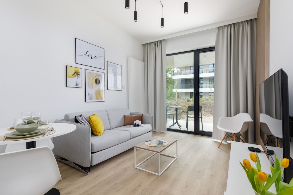 Apartment, 1 Bedroom, Terrace, Beachside photo 1