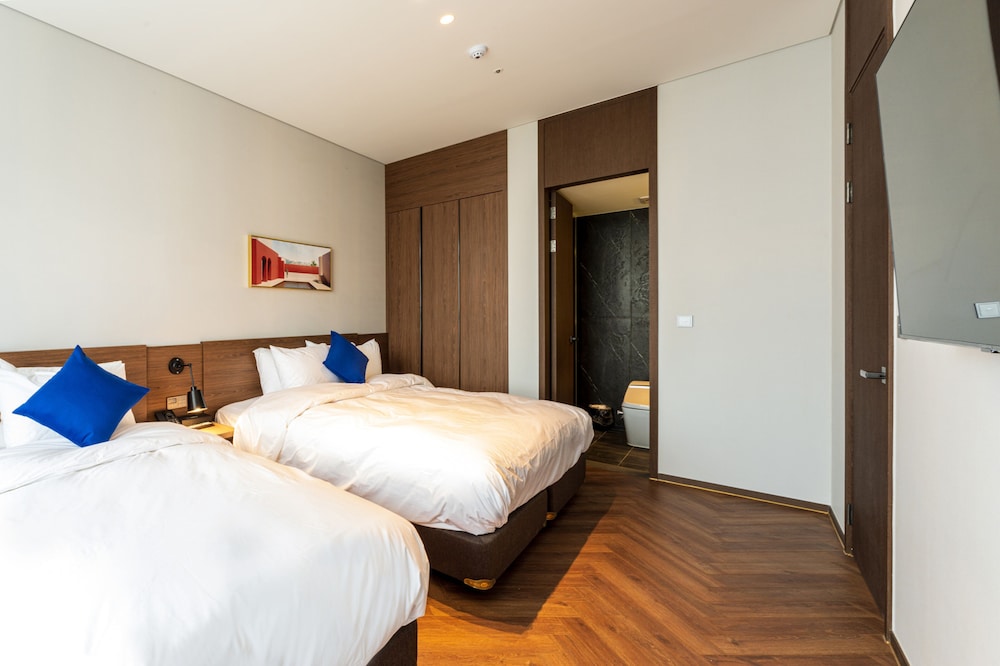 Signature Room - Photo 8