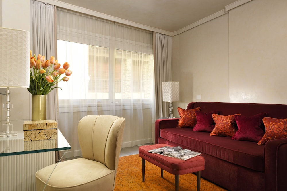 Junior Superior Suite photo 3