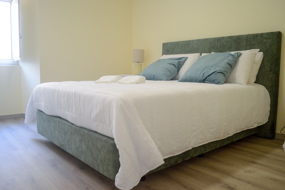 Apartment, 2 Bedrooms, Terrace photo 1