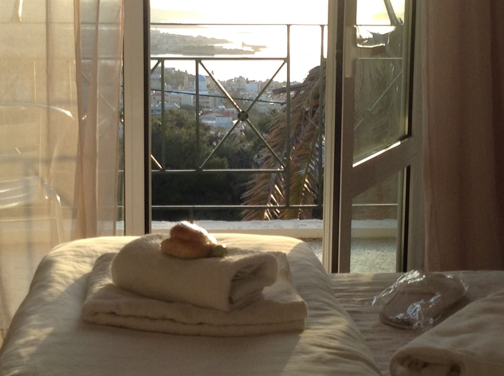 Family Quadruple Room, City View, Oceanfront photo 1