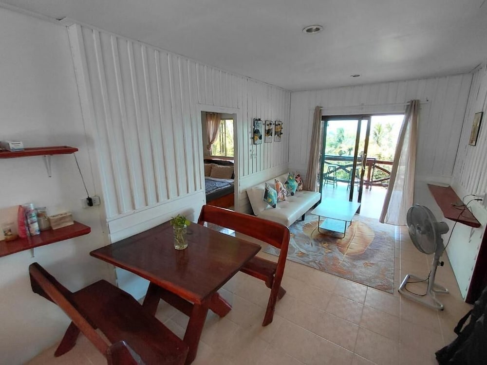 House, 2 Bedrooms, Smoking, Terrace