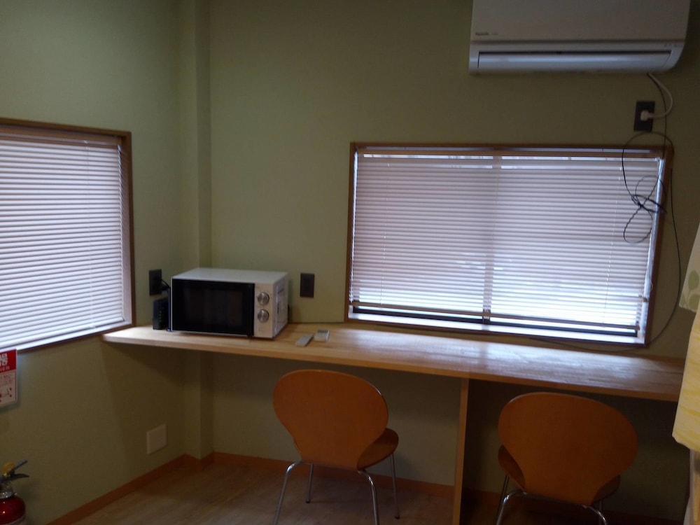 "A" female dormitory photo 3