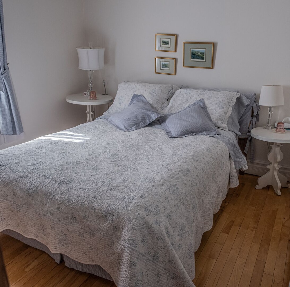 Basic Double Room photo 1