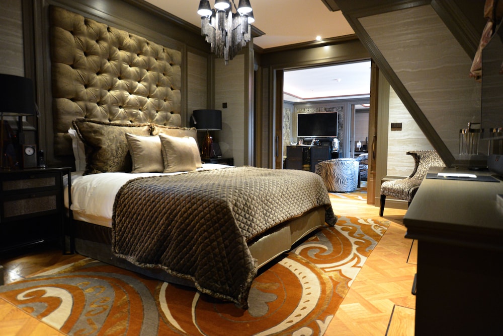Grand Master Suite