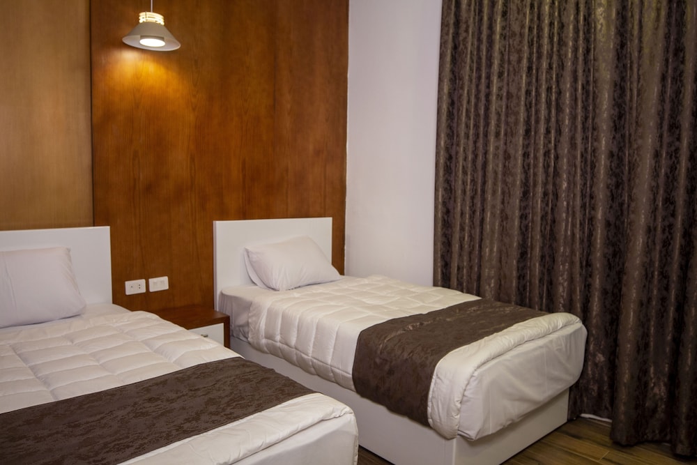Deluxe Twin Room - Photo 6