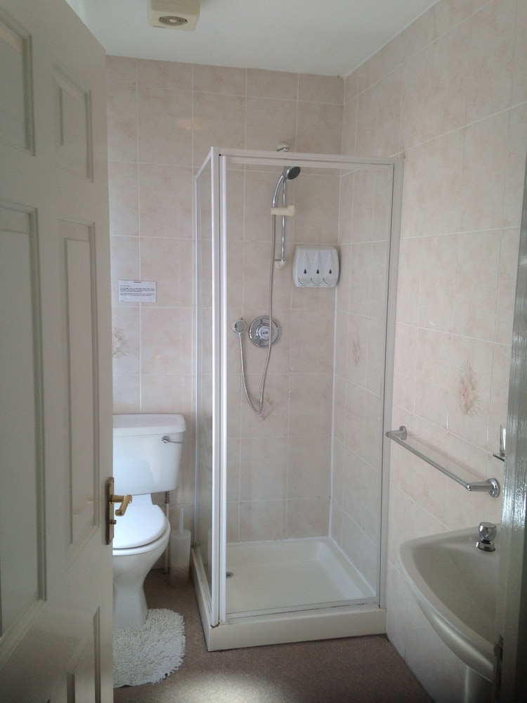 Double Room (Room 3)