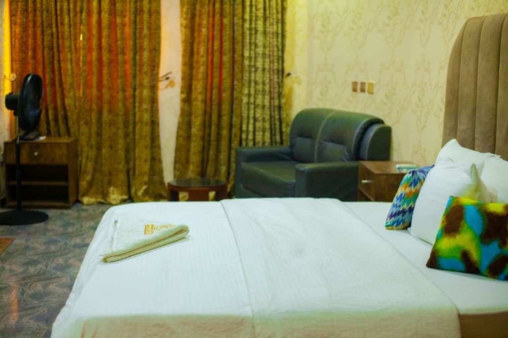 Executive Room - Photo 1