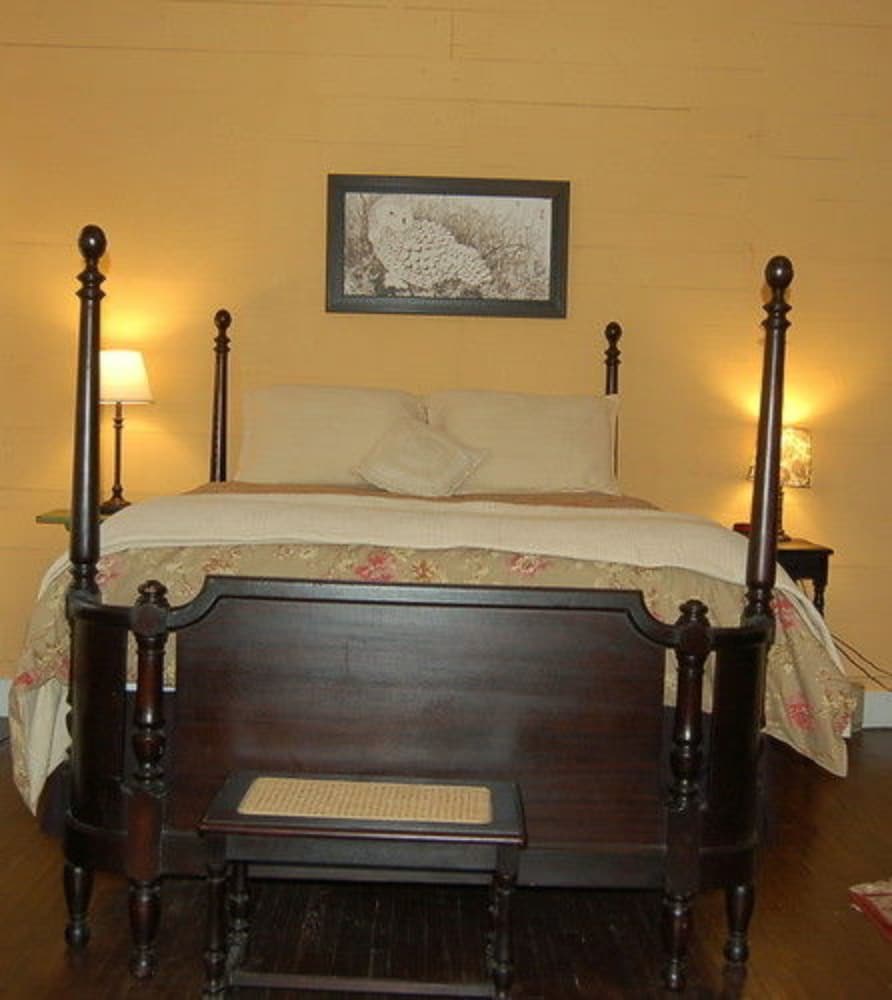 Standard Cabin, 1 Queen Bed photo 1