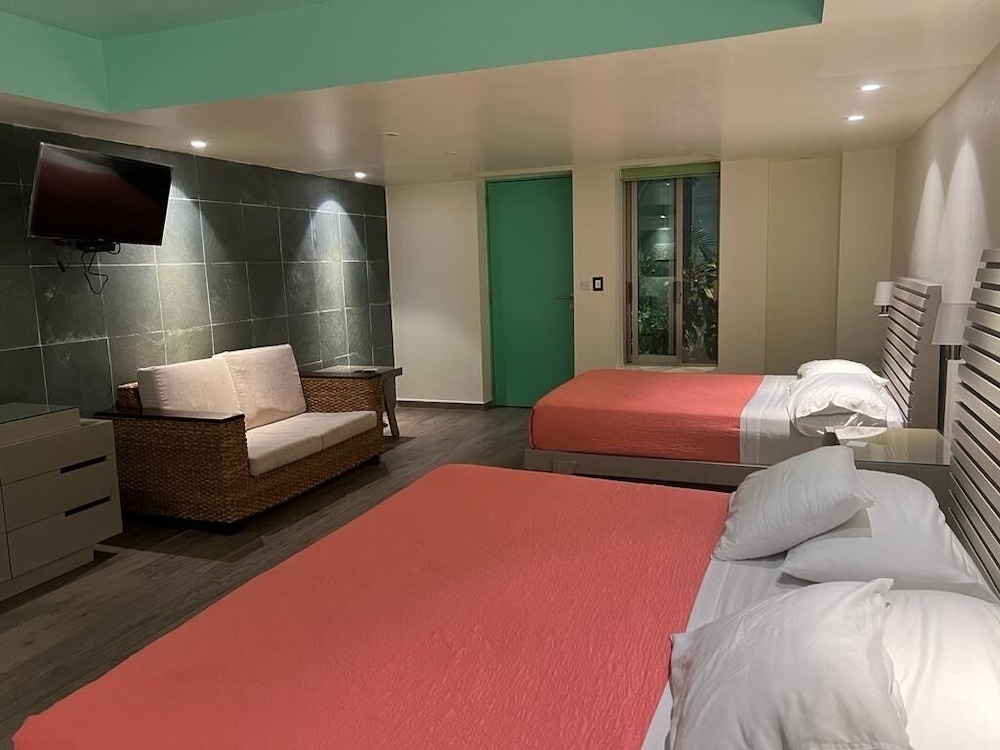 Family Suite - Photo 3