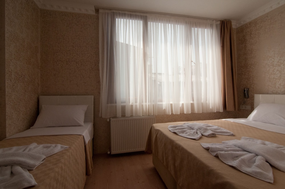 Triple Room photo 3