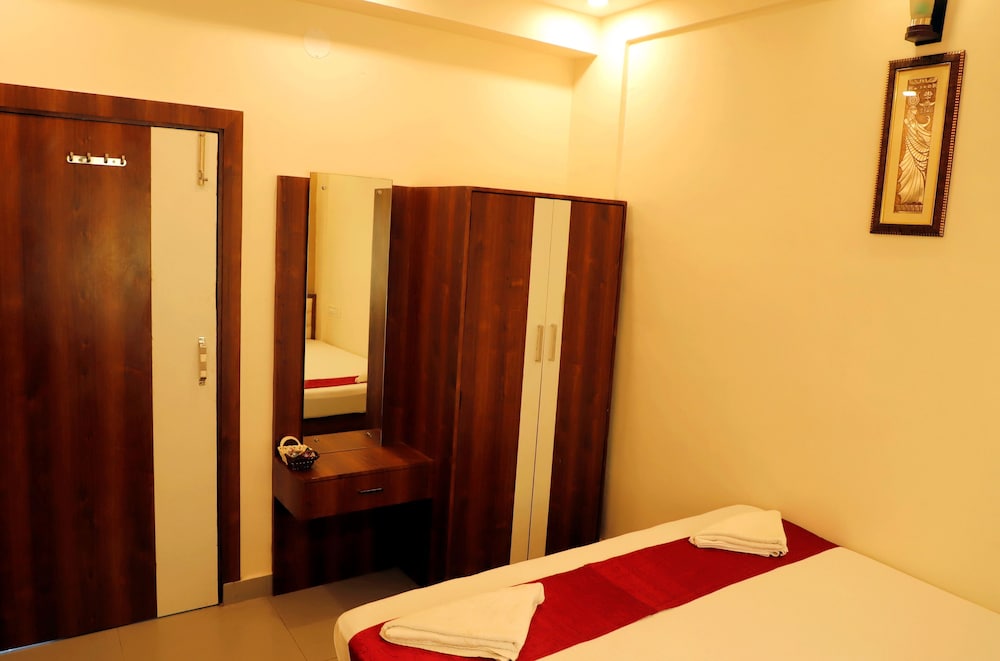 Deluxe Double or Twin Room photo 1