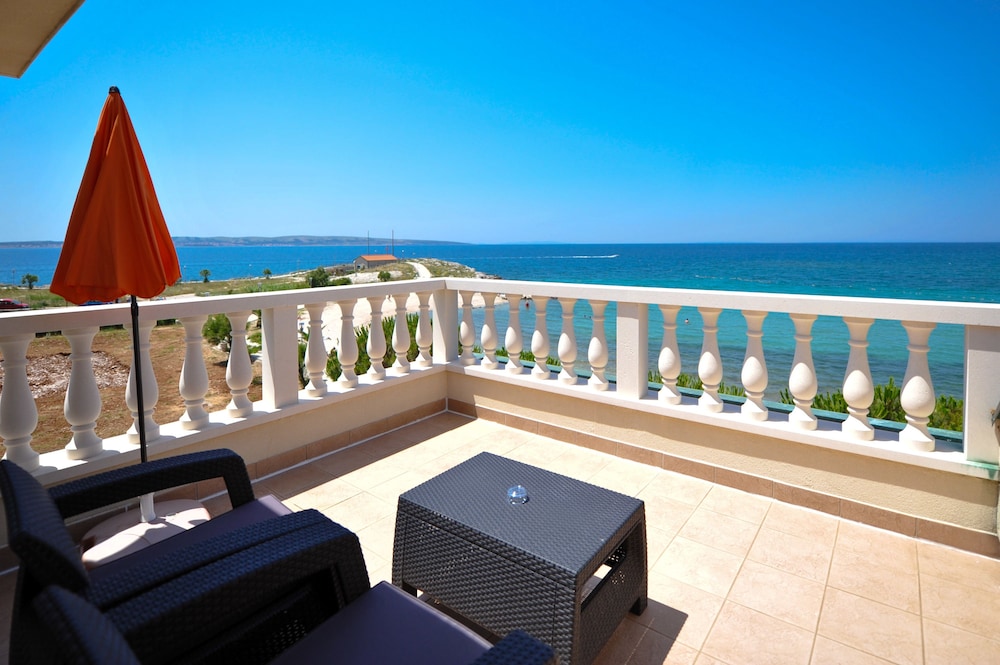 Panoramic Suite, 1 Bedroom, Sea View photo 2