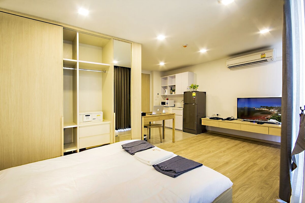Economy Studio, 1 Queen Bed