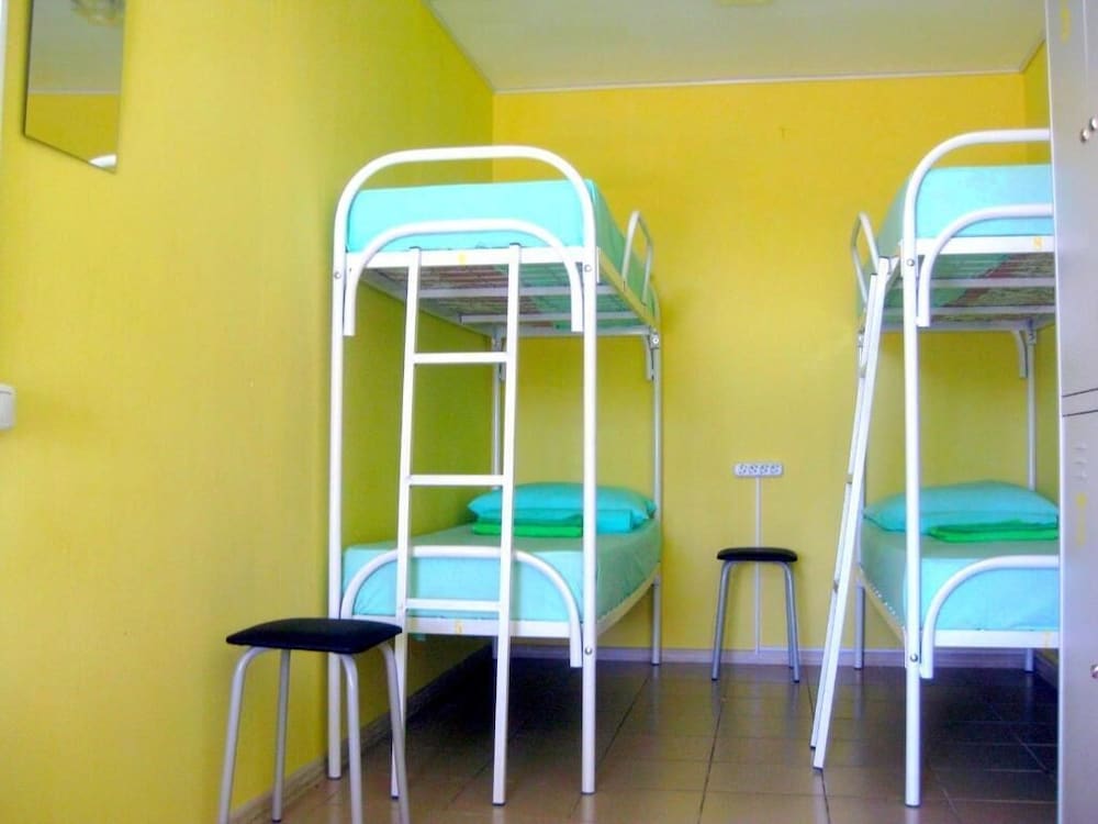Bed in 4-bed Dormitory Room photo 2