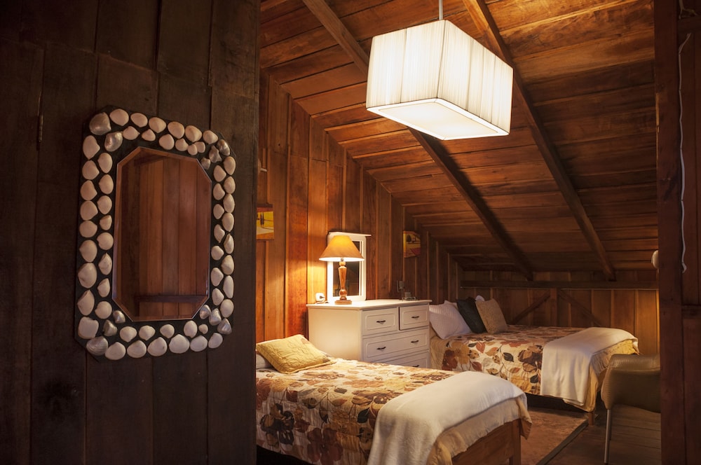 Design Chalet, 3 Bedrooms, Mountain View, Courtyard Area photo 3