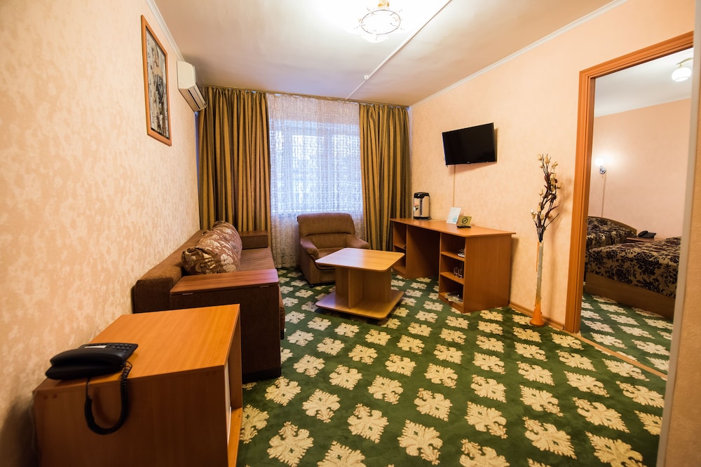 Standard Suite, Multiple Beds (With Ac) photo 1