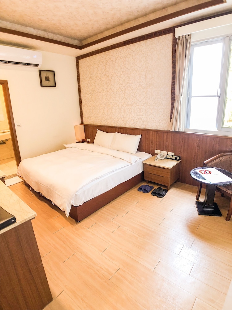Standard Double Room - Photo 3
