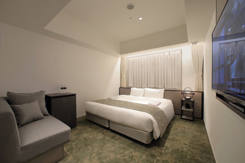 Superior Room, 1 King Bed photo 1