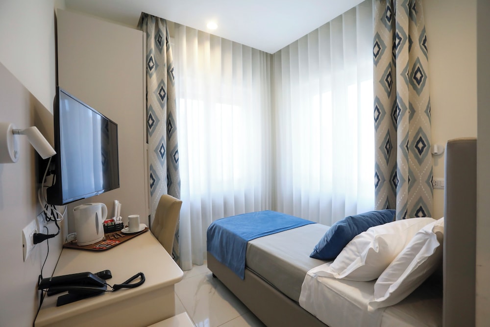 Economy Single Room