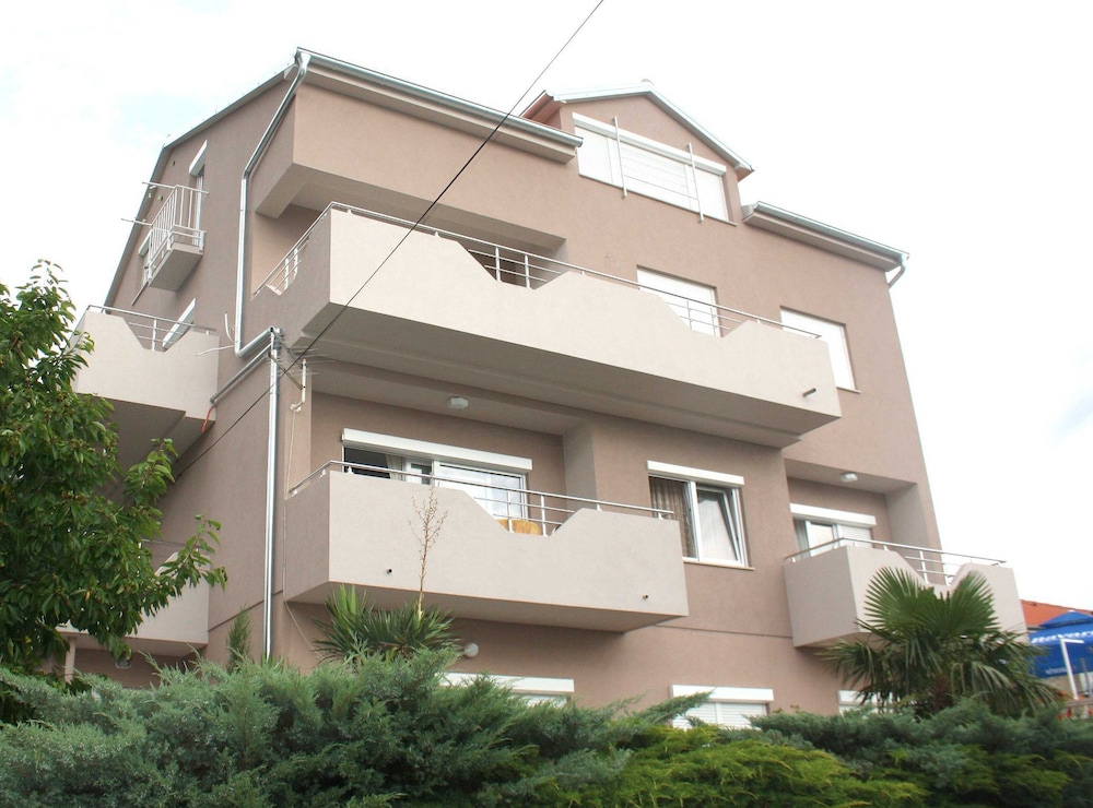 Apartment (Two Bedroom Apartment with Sea View)