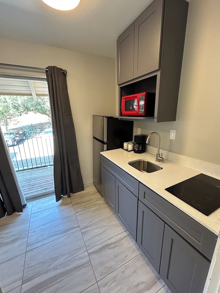 Standard Double Room - Photo 4