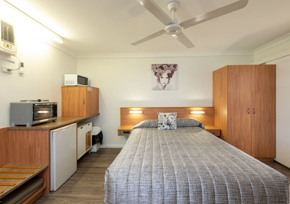 Family Suite, 2 Bedrooms, Non Smoking photo 2