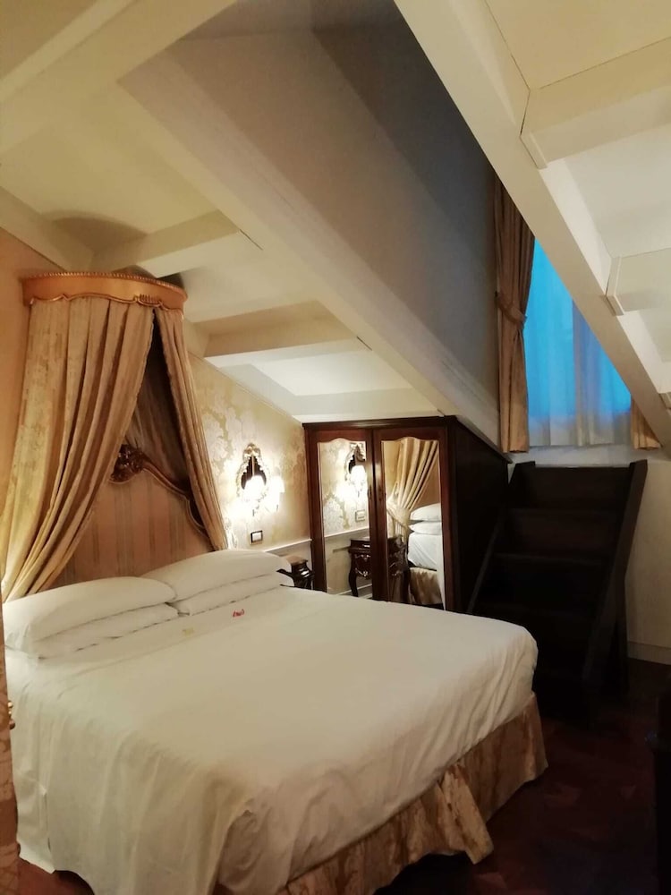 Junior Suite, Annex Building (Access by stairs only) photo 2