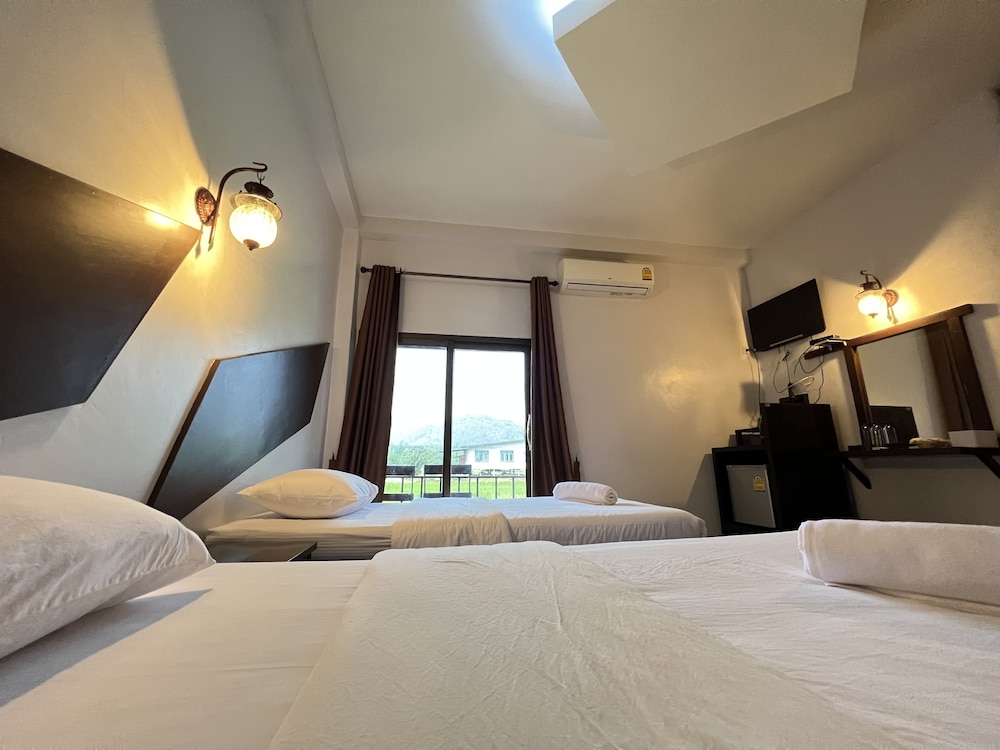 Exclusive Double or Twin Room photo 1