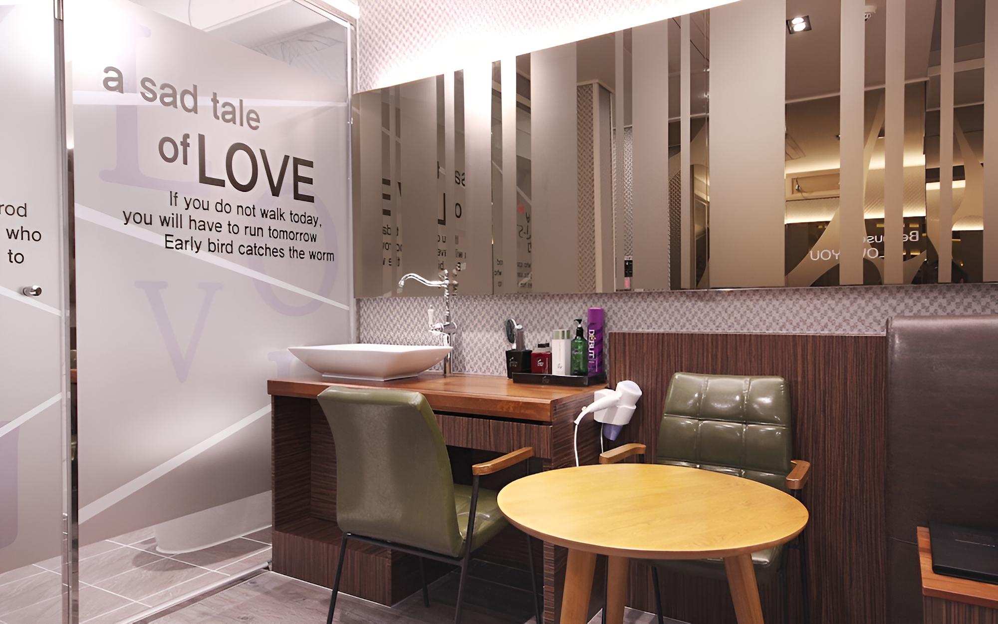 Room (Standard (1 vehicle per room)) - Photo 13