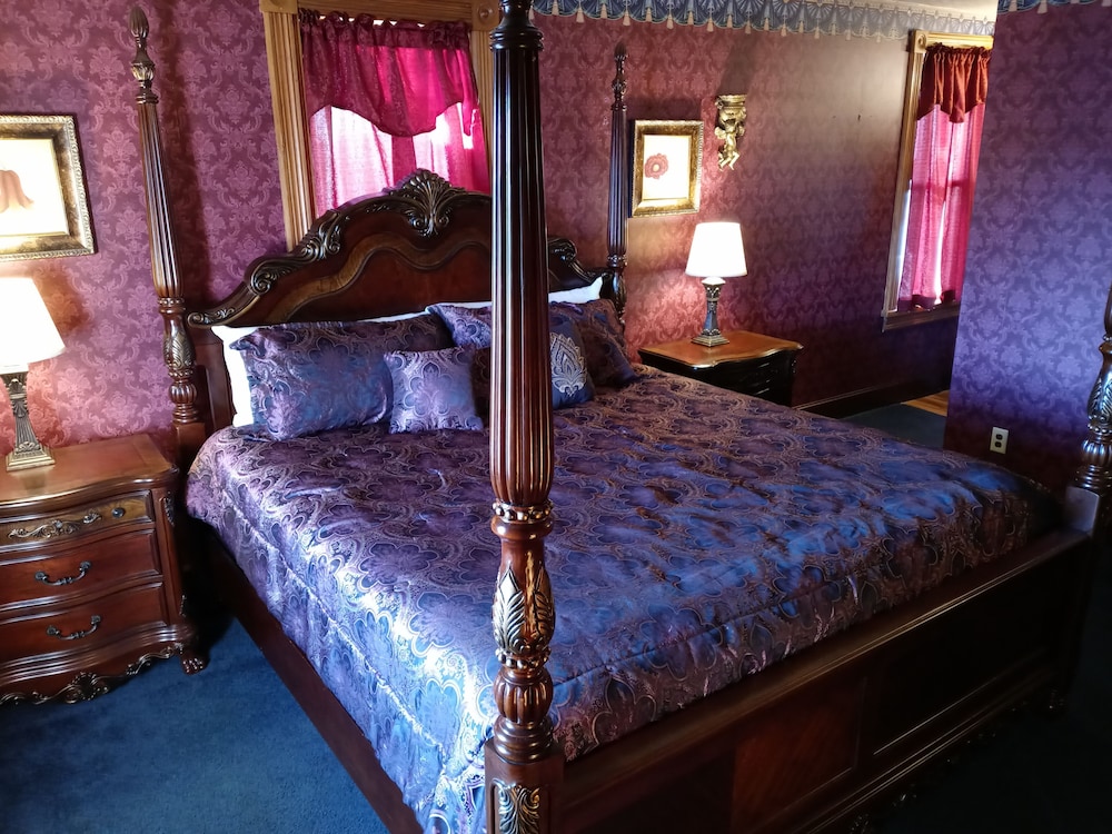 Colleen's Retreat (301)