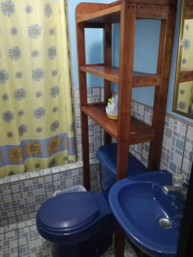 Classic Triple Room, Non Smoking photo 3