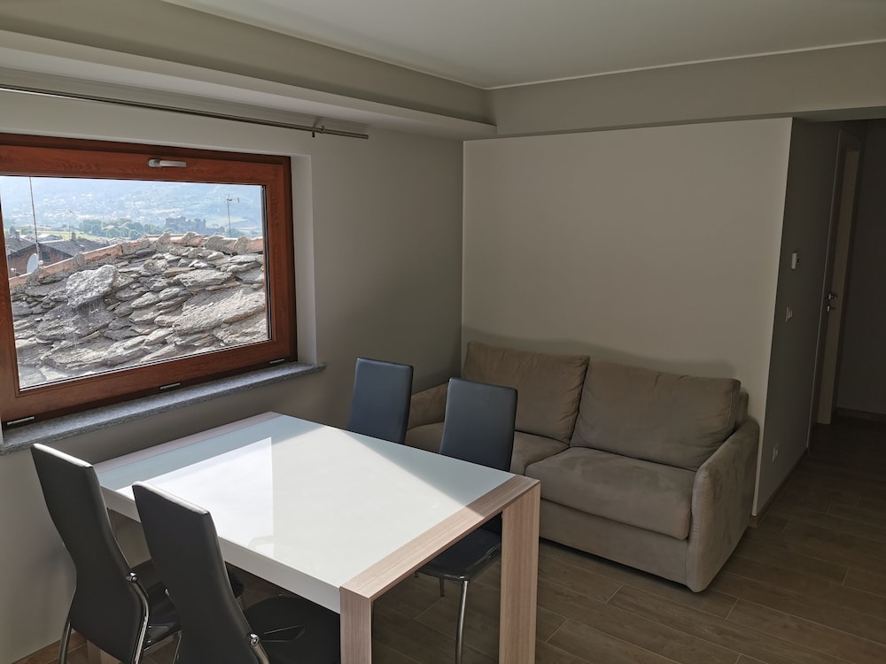 Deluxe Apartment photo 3