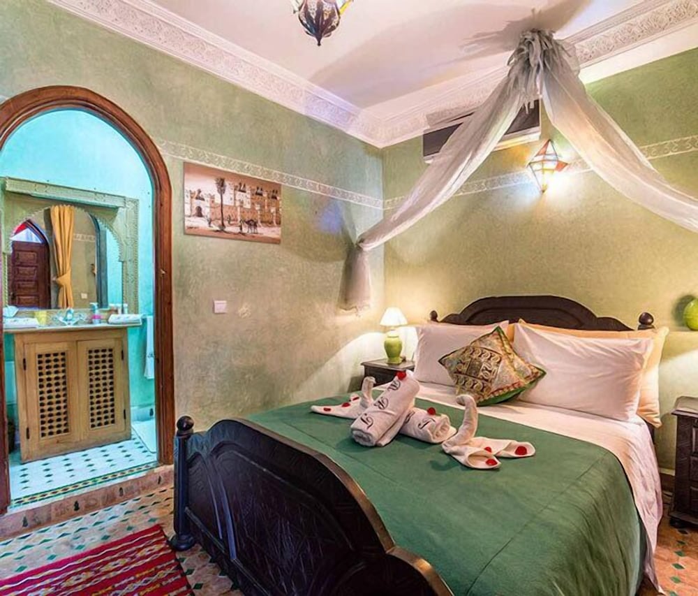 Double Room (Ghita)
