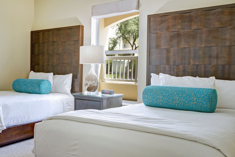 Suite, 2 Bedrooms photo 3