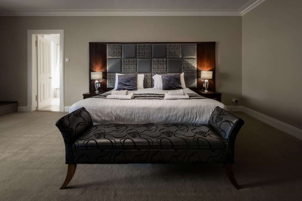 Superior Room, 1 King Bed, Non Smoking - Photo 2