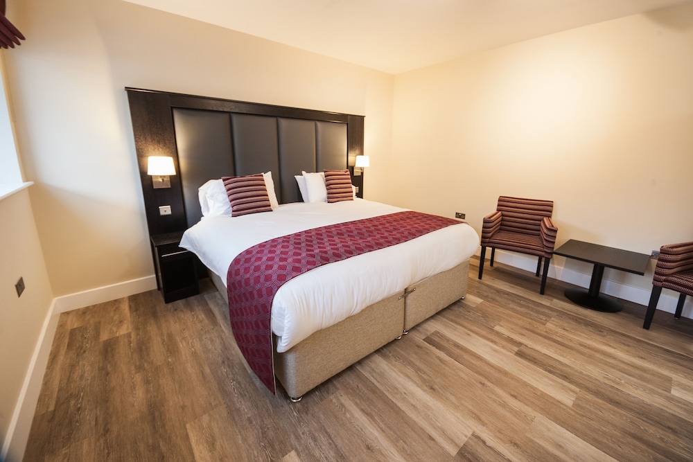 Executive Double Or Twin Room, Accessible, Ensuite - Photo 4