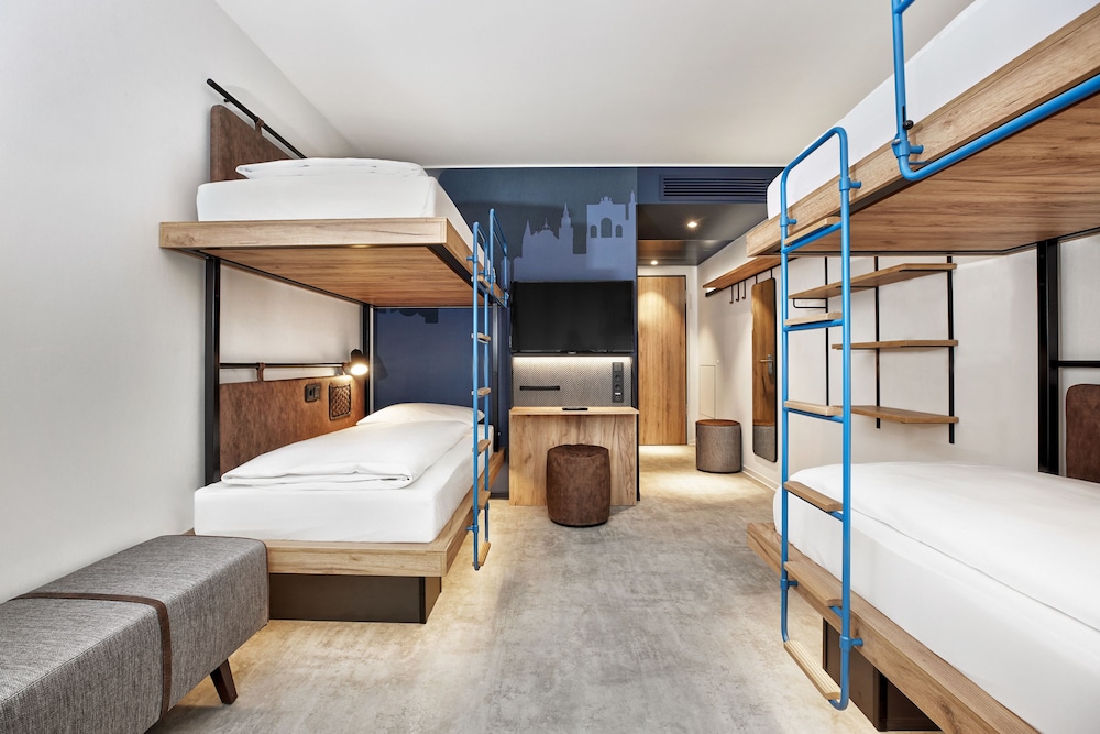 Comfort Quadruple Room, Non Smoking