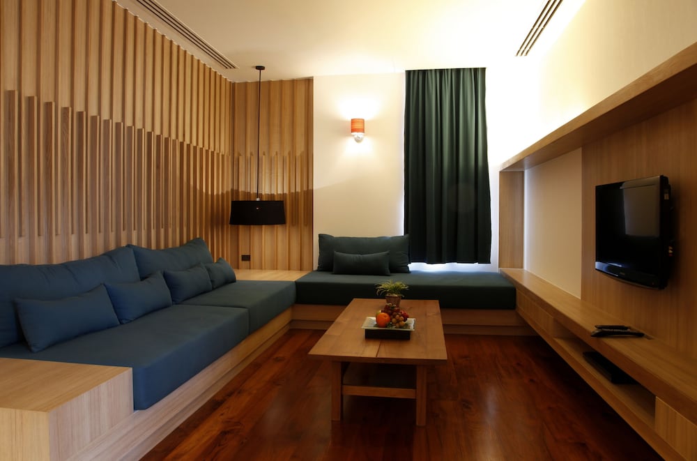 Nap Signature Pool Villa photo 3