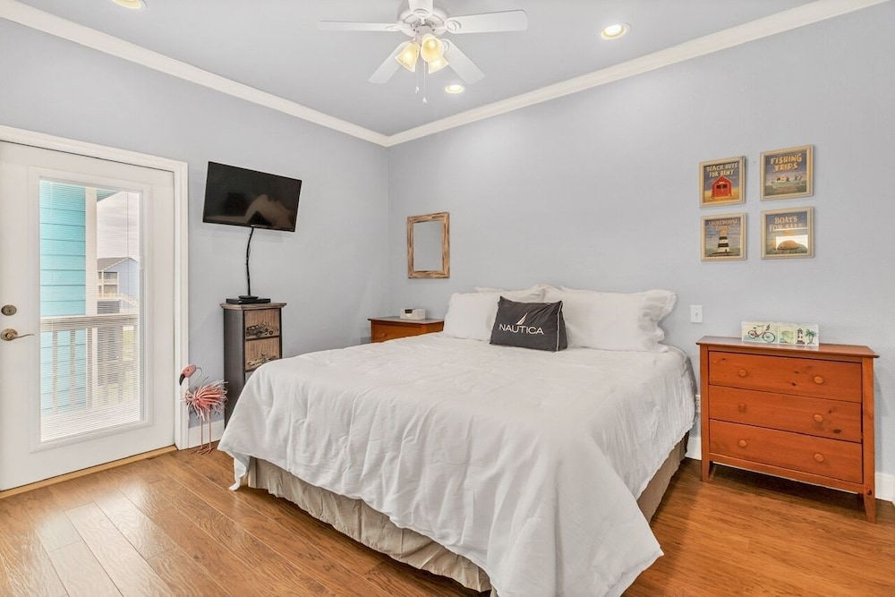 House, 2 Bedrooms photo 2