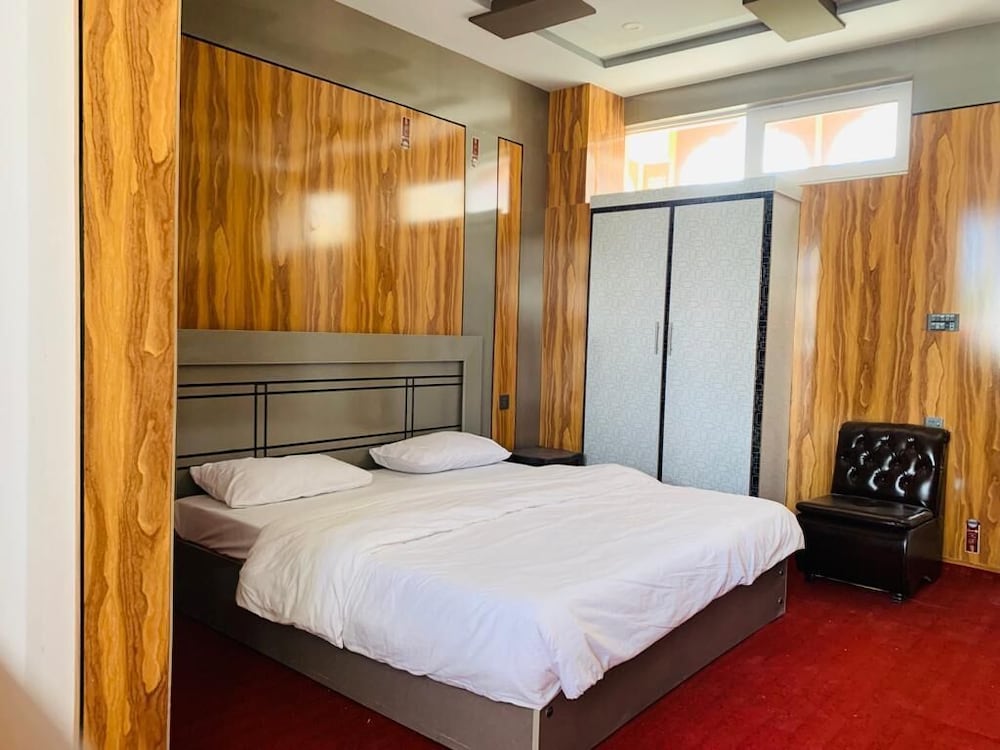 Deluxe Double Room photo 3