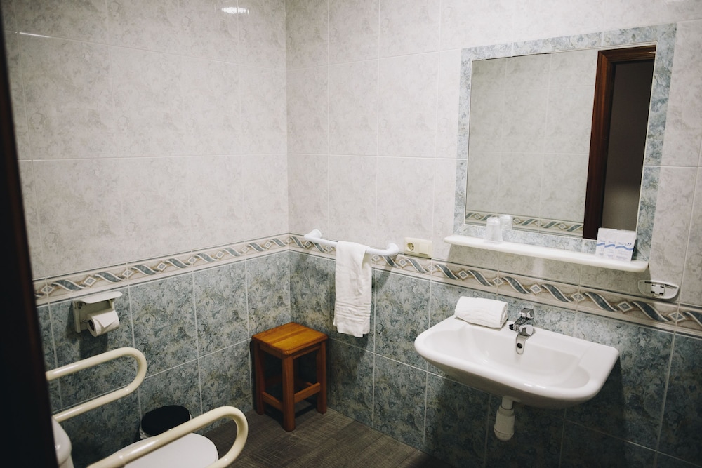 Double Room, 1 Double Bed, Ground Floor - Photo 8