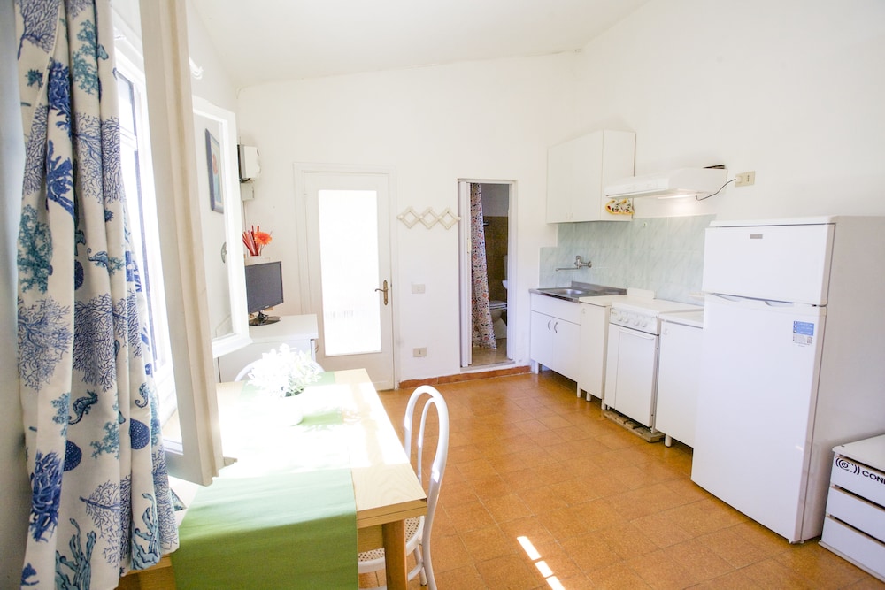 Apartment photo 3