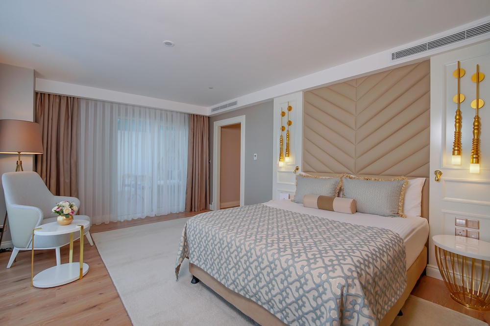 Standard Room photo 2