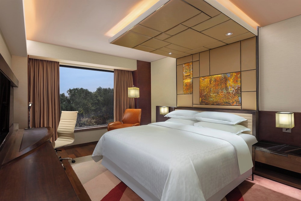 Junior Suite, 1 King Bed