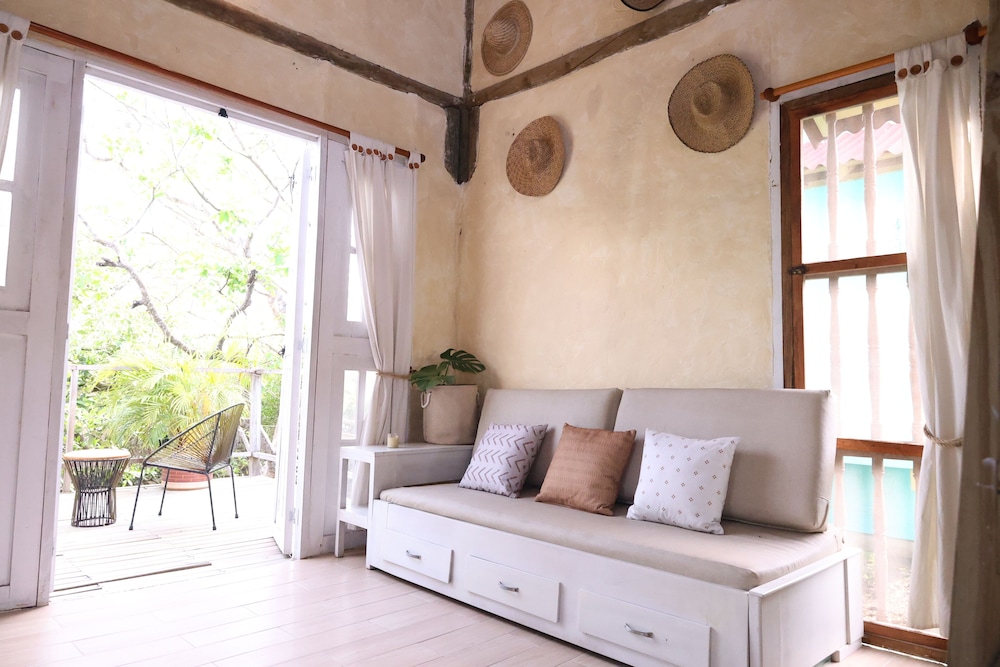 Deluxe Villa, Partial Lake View